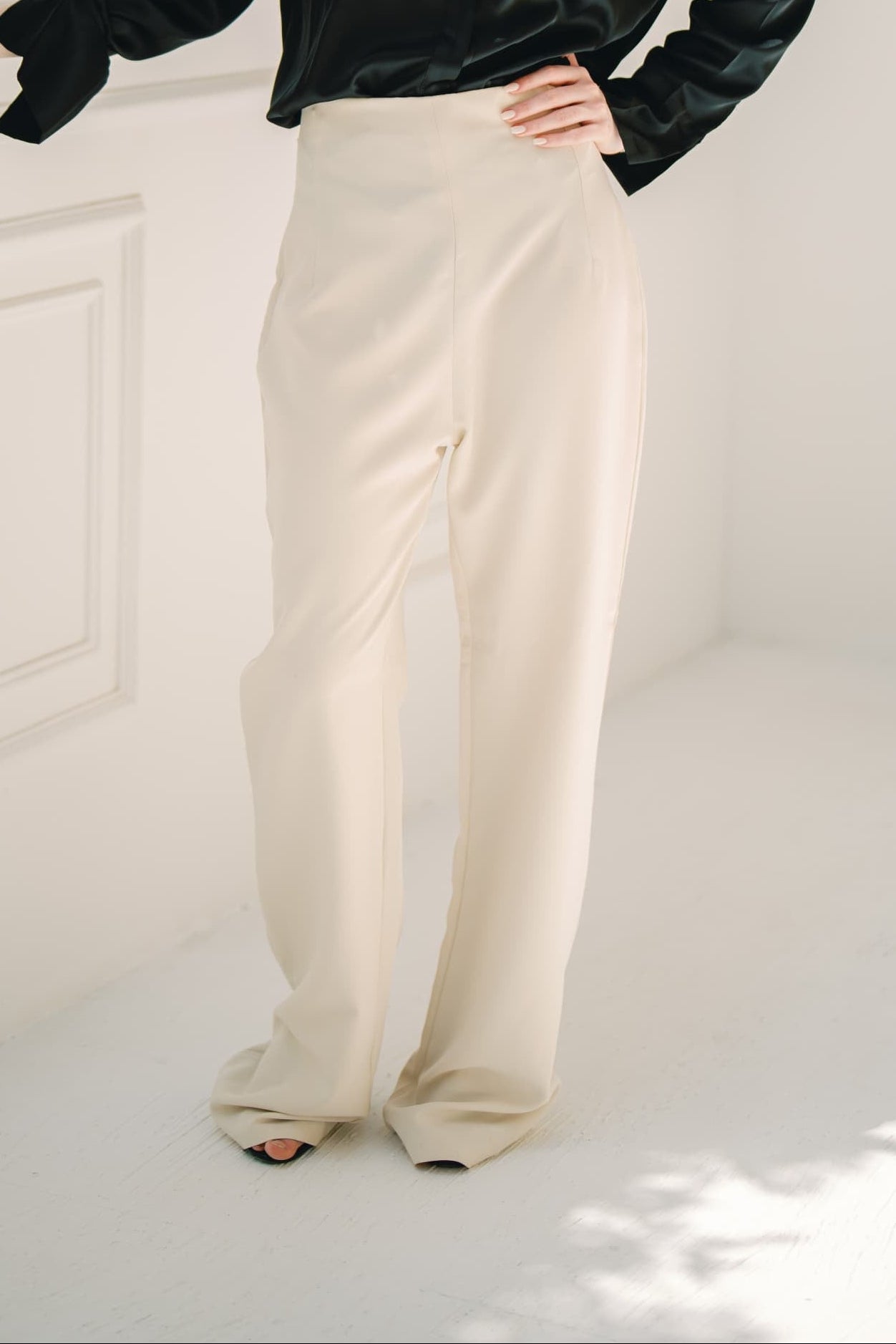 High-Waisted Wide-Leg Trousers – Cream