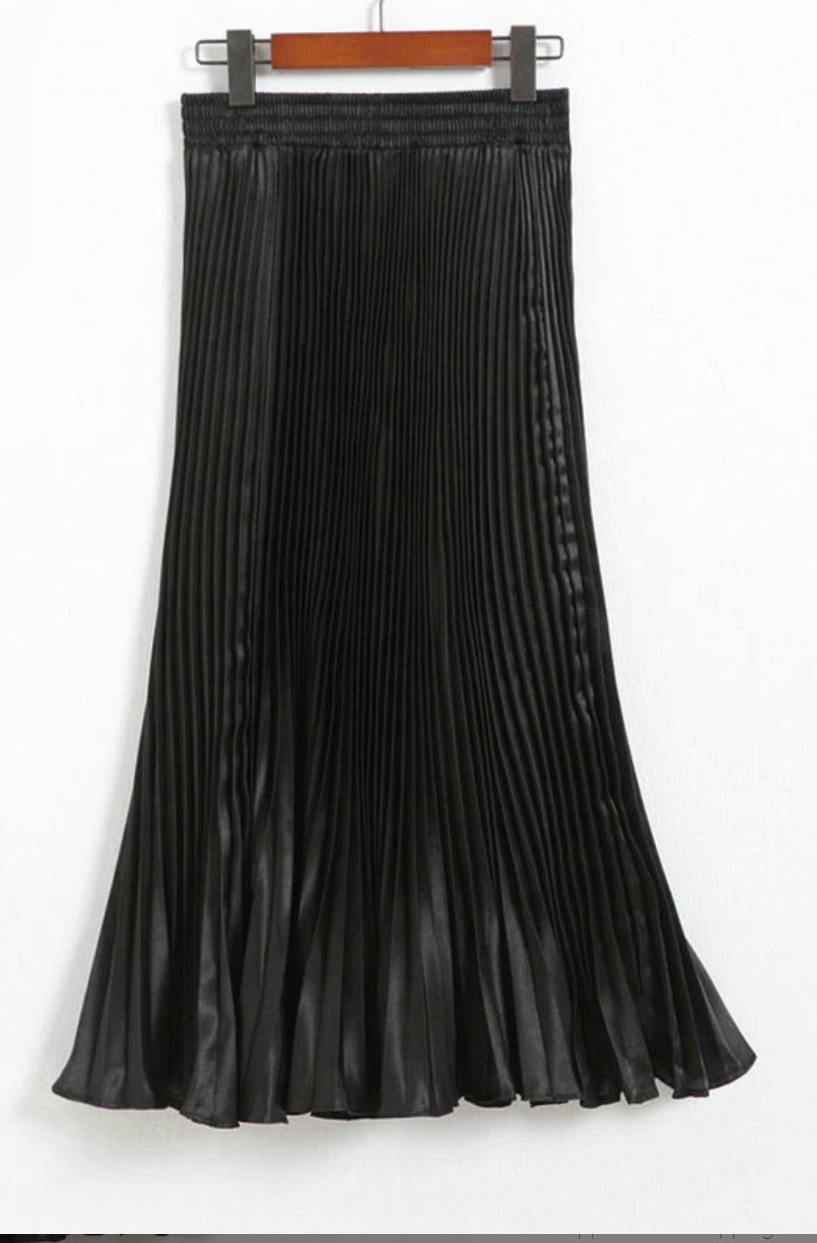 Savira flowy satin skirt