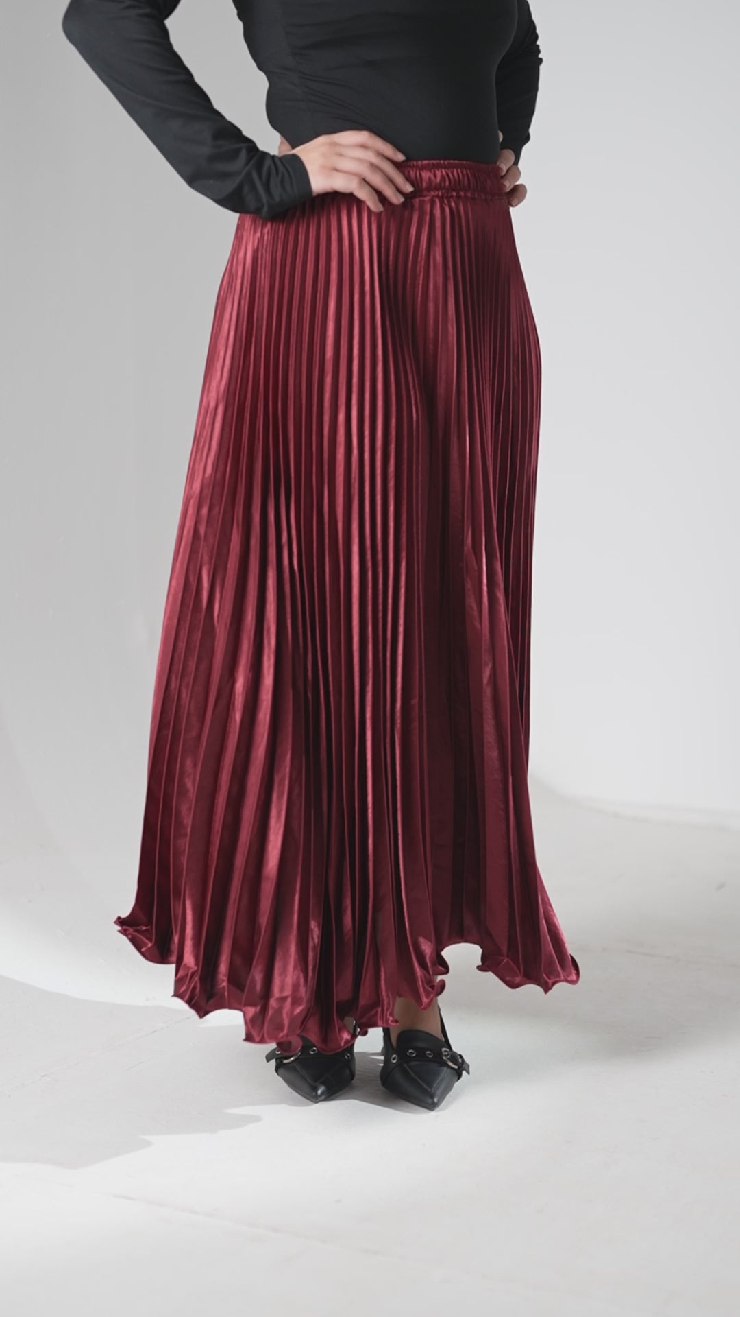 Savira flowy satin skirt